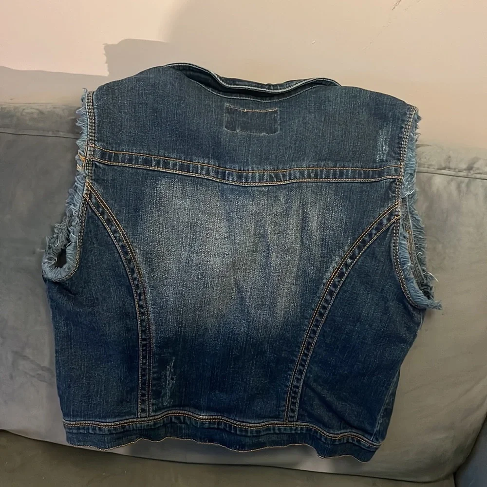 Used once - Picture 2 of 2